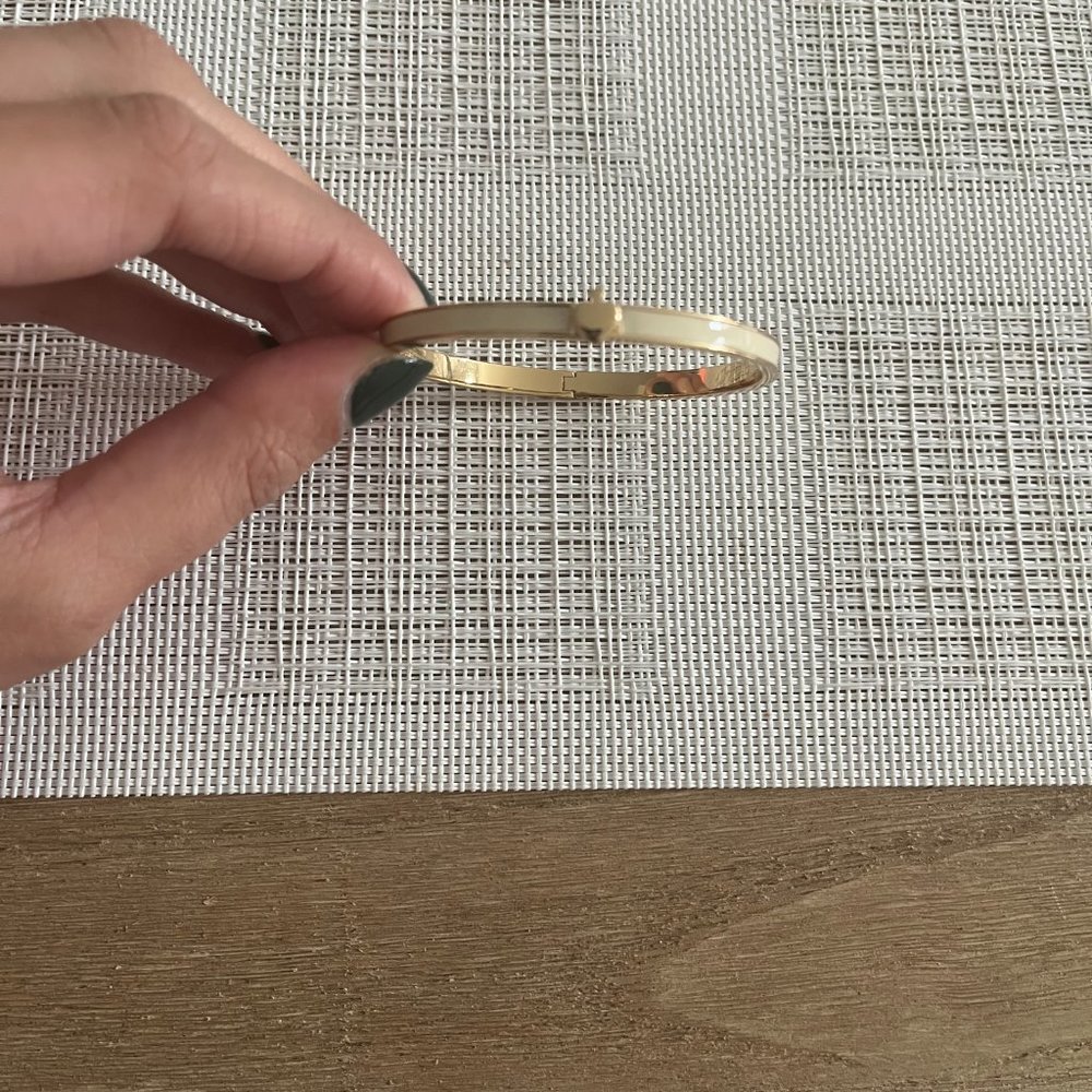 Kate Spade Hinged Bangle - Picture 5 of 5